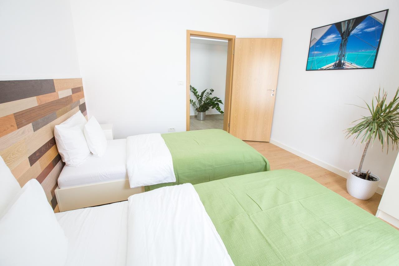 1Hotels Timişoara Extérieur photo