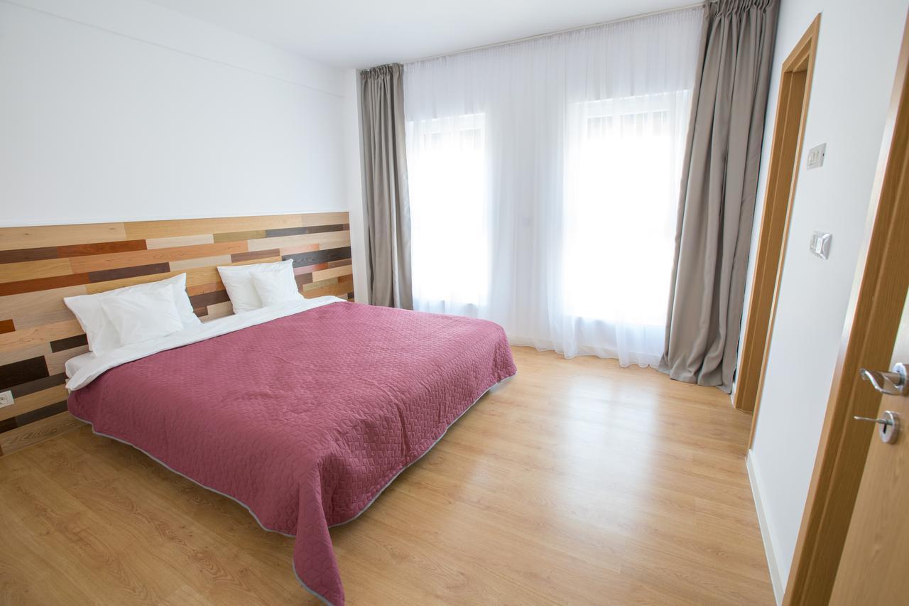 1Hotels Timişoara Extérieur photo