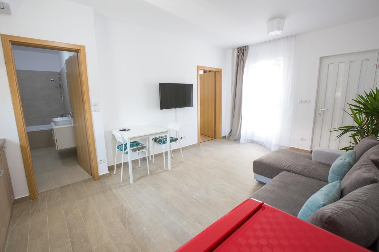 1Hotels Timişoara Extérieur photo